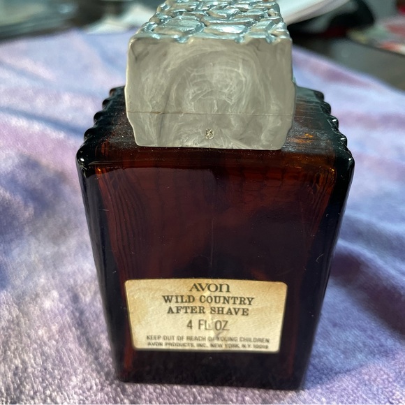 Avon Vintage Collectible Log Cabin - Picture 3 of 3